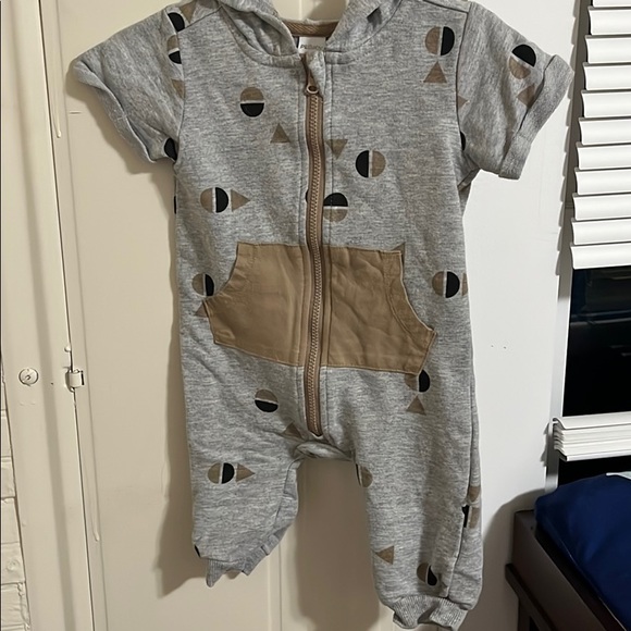 Romper - Picture 1 of 1